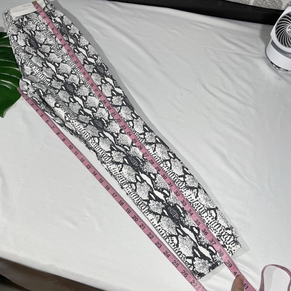 NWT FRAME [ 25 ] Ali Ultra High‎ Rise Python Cigarette Skinny Jeans - Picture 7 of 13